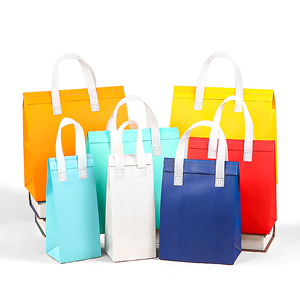 Sac isotherme JAHOO PACK en tissu non tissé avec logo imprimé en aluminium, pour boissons froides et chaudes - Product Image 6