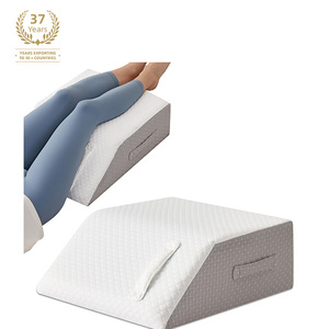 Coussin ergonomique en mousse à mémoire de forme avec taie amovible pour l'élevation et la circulation sanguine, idéal pour les pieds et les jambes pendant le sommeil - Product Image 1