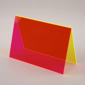 Panneaux acryliques colorés flexibles et incassables, idéaux pour les visières de protection, la conception de costumes de cosplay et la création de prototypes de produits innovants - Product Image 1