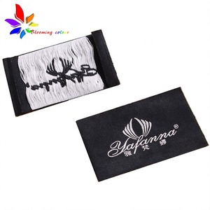 Etiquetas de Ropa Personalizadas de Alta Calidad, Lavables, Etiquetas de Embalaje Plegadas al Centro con Diseño Gratuito - Product Image 3