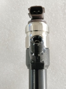 高品質コモンレール燃料噴射装置バルブ 16600-4KVOA 295050-1052 日産 NP300 ナバラ D40 YD25 DCI 2.5L ディーゼルエンジン用 - Product Image 5