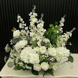 EG-S281 Moderna Decoración Floral Artificial para Bodas, Camino de Rosas Blancas y Hortensias, Arco Roto, Decoración de Altar - Product Image 2