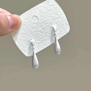 Pendientes de Plata de Ley S925 con Zafiro, Diseño Retro y Moderno, Versátiles para el Uso Diario - Product Image 3