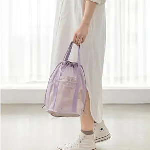 Bolsa de malla con cordón para maquillaje colgante plegable de poliéster portátil con diseño de logotipo personalizado para nadar y viajar