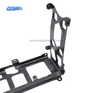 Matériaux d'origine d'usine, pièces démontées pures, cadre d'intercooler noir côté droit pour Lotus Emira 2021-2025 8891781491 - Product Image 5