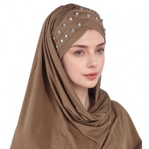 Foulard musulman pour femme, nouveau modèle, couleur unie, orné de strass, à trois couches et à bretelles croisées, style Moyen-Orient, vente en gros - Product Image 5