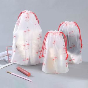 Bolsas Transparentes con Cordón, Nuevas y a la Moda, Fabricadas en Plástico PE para Empacar Ropa y Zapatos - Product Image 1
