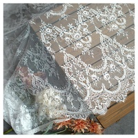 Accessoires de vêtements personnalisés OEM, Tissu en dentelle à maille, Dentelle cils pour mariage, Dentelle chimique fantaisie noir et blanc