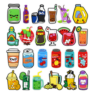 Bebidas Fiesta en la playa Personaje de dibujos animados 2024 Decoración de zapatos PVC Zueco personalizado Encantos de zapatos de dibujos animados - Product Image 1