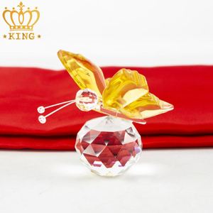 Adornos de Cristal Transparente al por Mayor de Fábrica, Pisapapeles con Forma de Mariposa para Decoraciones de Boda - Product Image 5