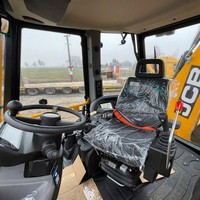 Chargeuse-pelleteuse JCB4CX d'occasion, type 4x4, état d'origine Royaume-Uni, matériel de construction d'occasion en stock, prêt à l'exportation