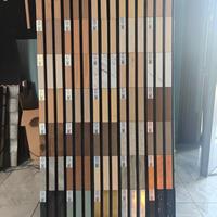 Panel Akustik Strip PS Grosir OEM ODM Desain 3D Warna Ukuran Kustom Cetak Merek Panel Slat untuk Pusat Perbelanjaan Aula Pameran