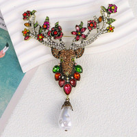 Vente chaude surdimensionné rétro plein strass tête de cerf broche industrie lourde Elk broche manteau vêtements accessoires Corsage