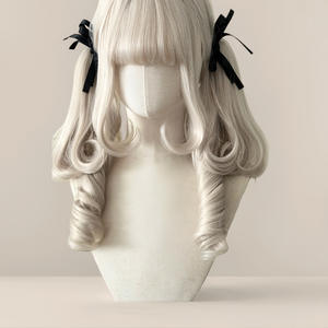 Peluca de estilo Lolita para toda la cabeza, pelo largo y rizado con flequillo lateral, coletas, línea de cabello natural, fibra Kanekalon - Product Image 1