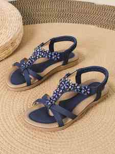 Breathable Soft Bottom <b>Flat</b> Slides Flower Rhinestone Embellished Non slip Wearproo Versatile Summer Beach Casual <b>Sandals</b> - Product Image 3