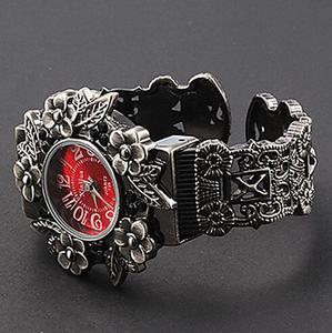 Nuevo Reloj de Pulsera de Plata Tibetana con Cristales para Mujer, Diseño de Moda, Promocional - Product Image 3