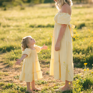 Hongbo robe élégante <span class=keywords><strong>maman</strong></span> <span class=keywords><strong>et</strong></span> fille robe fille personnalisée <span class=keywords><strong>et</strong></span> <span class=keywords><strong>maman</strong></span> tenues assorties robes solides de luxe manches bouffantes <span class=keywords><strong>maman</strong></span> <span class=keywords><strong>et</strong></span> <span class=keywords><strong>moi</strong></span> - Product Image 2