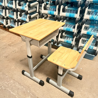Table et chaises durables pour l'école primaire, mobilier de classe en bois pour enfants, mobilier scolaire moderne et collaboratif pour le lycée en acier