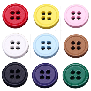Boutons en résine colorés à bords fins Jiahe, à <span class=keywords><strong>quatre</strong></span> trous, peints à la main avec une peinture mate, pour chemises, cardigans, manteaux d'enfants, décoratifs. - Product Image 2