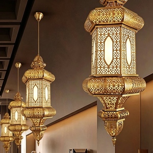 Lustres en fer de style chinois vintage d'Asie du Sud-Est, luminaires de style Xinjiang pour auberges, restaurants, clubs, cafés - Product Image 1