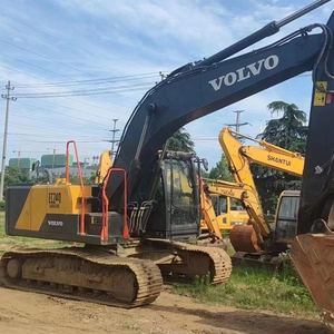 Maquinaria de segunda mano Excavadora usada VOLVO 240 con pintura original de fábrica y buen estado - Product Image 1