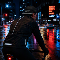 Casquette de cyclisme de sécurité 6 panneaux pour la conduite nocturne, avec broderie argentée réfléchissante, visibilité à 360°, 100% polyester, personnalisable en gros
