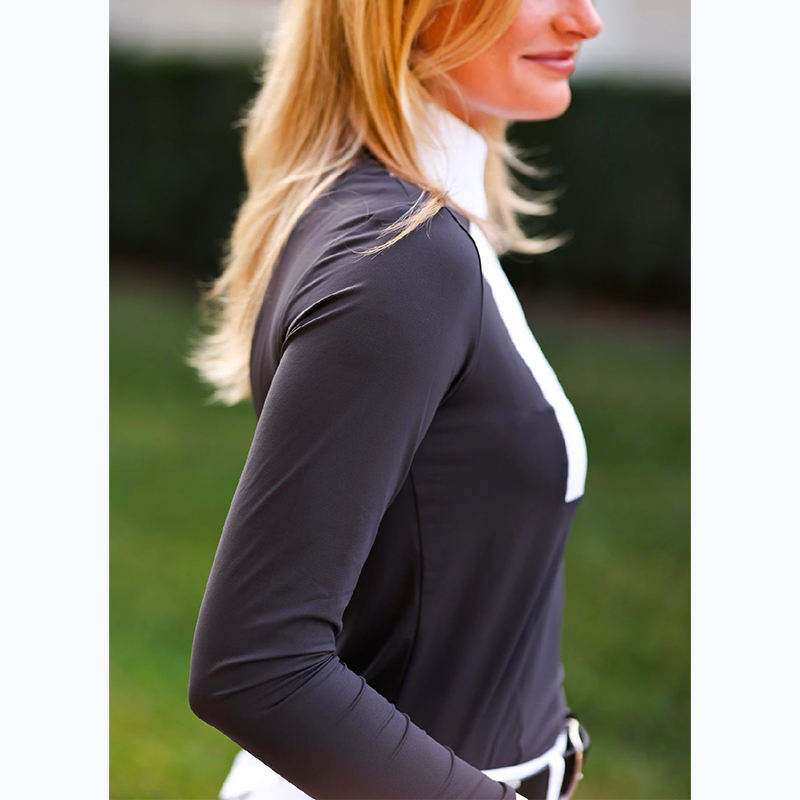 สีเทาเข้ม