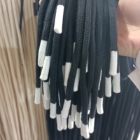 Vente en gros de cordons de serrage et lacets en polyester de 10mm avec logo personnalisé embouts de trempage en silicone sacs à capuche avec cordon de serrage pour pantalons