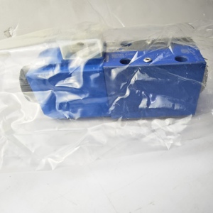 DG4V-3-2B-M-U-H7-60-EN210 Distributeur hydraulique directionnel à trois voies 350 bars 1 pouce de port - Product Image 1