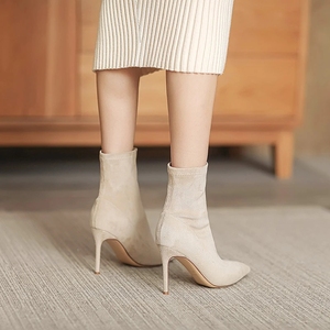 <span class=keywords><strong>Bottines</strong></span> à talons hauts en <span class=keywords><strong>daim</strong></span> <span class=keywords><strong>beige</strong></span> pour femmes, fabriquées à la main en usine, de haute qualité, luxe, 2024, bout pointu, talon aiguille - Product Image 3