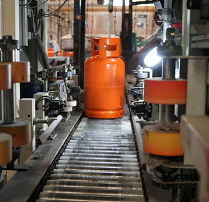 Cilindro <span class=keywords><strong>de</strong></span> Gas LPG Seguro y Duradero con Certificación ISO, Tanque <span class=keywords><strong>de</strong></span> Gas Licuado <span class=keywords><strong>de</strong></span> Petróleo <span class=keywords><strong>Naranja</strong></span> <span class=keywords><strong>de</strong></span> Alta Capacidad <span class=keywords><strong>de</strong></span> Más <span class=keywords><strong>de</strong></span> 100,000 Litros - Product Image 6