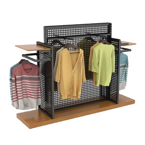 Apparecchi multifunzionali per negozi di abbigliamento/espositori per abbigliamento - Product Image 1