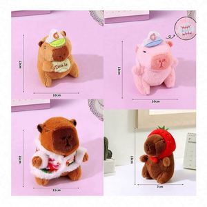 Al por mayor Llavero de peluche de capibara anime lindo, juguete de animal de peluche suave, colgante para bolso, pulsera personalizable, llavero Kawaii - Product Image 3