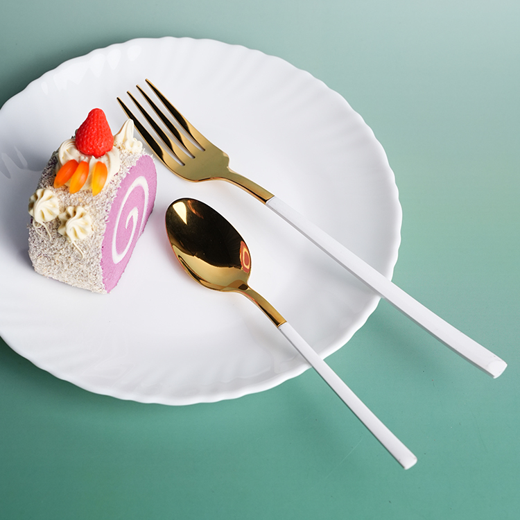 Free Sample Dinner Fork Spoon Modern Stainless Steel Flatware Sets Stainless Steel Cutlery Dinnerware Sets White and Gold · image 2