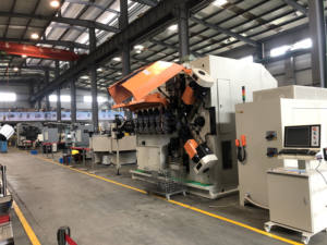 Proveedor de máquina de fabricación de resortes Máquina formadora de alambre CK6160R Máquina de resortes de compresión - Product Image 3