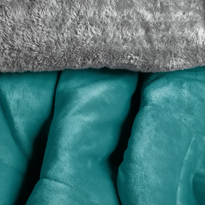 Cobertor Invernal Turquesa Ks/Qs con Borrega Vianney en Multicolor - Product Image 1