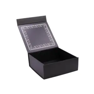 चीन थोक कार्डबोर्ड लक्जरी क्लोजर उपहार बक्से चुंबकीय ढक्कन के साथ मुद्रित कस्टम काला उपहार बॉक्स