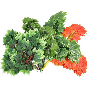 Branches et feuilles d'arbre de simulation Branches de banyan Branches d'érable rouge Feuilles de <span class=keywords><strong>bambou</strong></span> Plantes vertes artificielles décoratives - Product Image 5