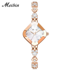 นาฬิกาควอตซ์สำหรับสุภาพสตรีชุดเพชรที่ทันสมัยพร้อมสร้อยข้อมือกันน้ำ - Product Image 1