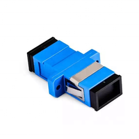 Listo para la entrega SC UPC Adaptador de fibra óptica FTTH Terminal Caja de distribución Simplex Acoplador Conector SC