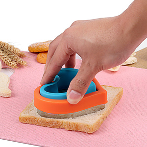 Ensembles de découpeurs et scelleurs de sandwichs, machine à sandwichs, <span class=keywords><strong>emporte</strong></span>-pièces pour pain et biscuits, formes cœur, carré, cercle, dinosaure, moule DIY pour garçons et filles - Product Image 4