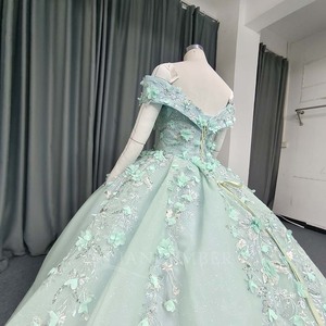 ANY255 Vestido de Noche Moderno Verde Salvia para Mujer, Estilo Princesa, con Flores 3D, Apliques de Cuentas, Estampado y Cola Capilla - Product Image 6