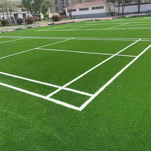 Échantillon gratuit PP naturel à l'aspect écologique tapis vert gazon gazon artificiel bon marché rouleau de 20 mm pour parking - Product Image 2