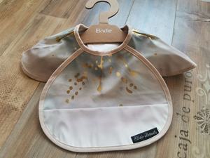 Baberos lavables para niños pequeños, con recogedor de comida, baberos impermeables con volantes para bebés, niños y niñas - Product Image 5