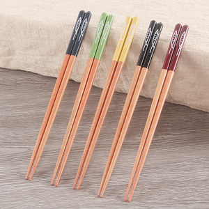 Palillos de saury de cinco colores, palillos de madera estilo hotel, un palillo por persona, estilo japonés puntiagudo para servir en familia - Product Image 2