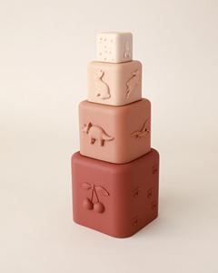 Tour empilable en silicone, jouets de bain en cubes empilables en silicone, tour empilable souple pour bébé, jouets aquatiques avec figurines en relief - Product Image 2