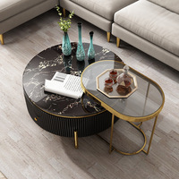 Table basse ronde moderne de luxe Puruo en marbre fritté avec base nervurée et bordure dorée pour salon