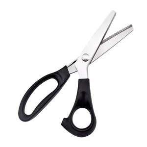 <span class=keywords><strong>Tijeras</strong></span> de <span class=keywords><strong>Costura</strong></span> de Acero Inoxidable con Mango de Plástico y Dientes Ondulados para Tela y Encaje, Venta al por Mayor de Fábrica - Product Image 1