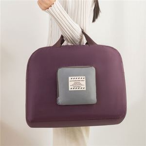 Bolsa de Viaje Plegable de Poliéster, Moderna y Minimalista, para Guardar Ropa de Exterior, Bolsa de Hombro para Fin de Semana - Product Image 6