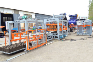 เครื่องผลิตบล็อก QT8-15อุปกรณ์ผลิตอิฐคอนกรีตขนาดใหญ่และรวดเร็วอัตโนมัติสำหรับอิฐประสานผิวแบบกลวง - Product Image 3